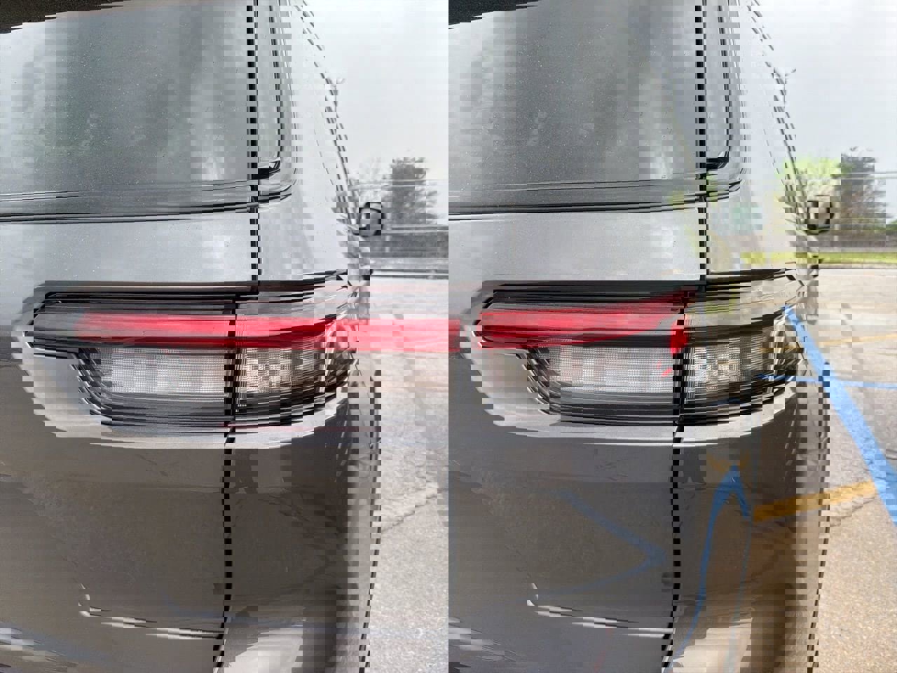 Used 2024 Jeep Grand Cherokee L Laredo AWD/4WD image 6