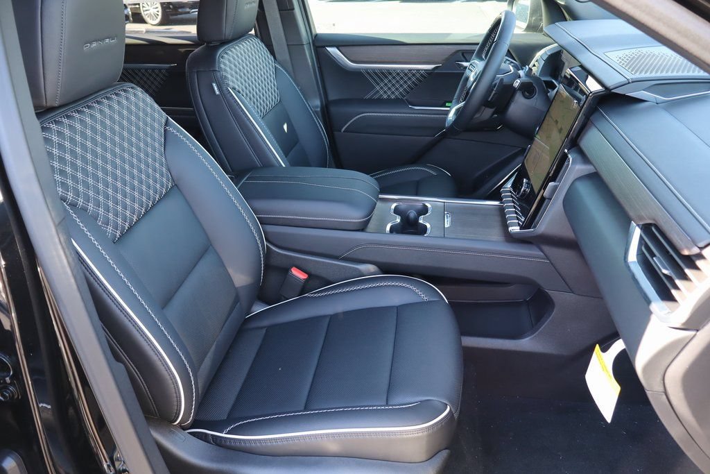 New 2026 GMC Acadia Denali w/ Super Cruise Package AWD/4WD image 28