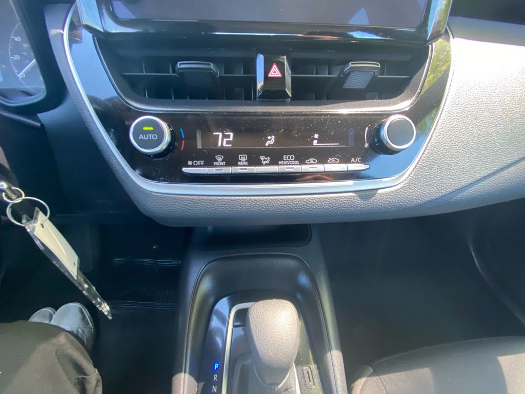 Used 2024 Toyota Corolla LE FWD image 22