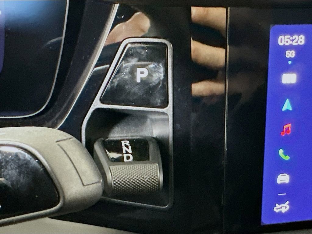 New 2024 Porsche Macan Turbo Electric image 19