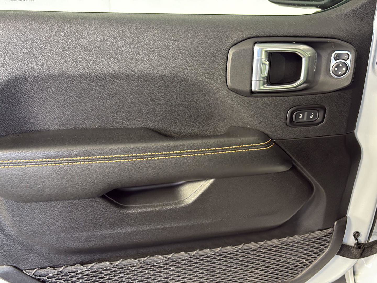 Used 2024 Jeep Wrangler Sahara w/ Technology Group image 27