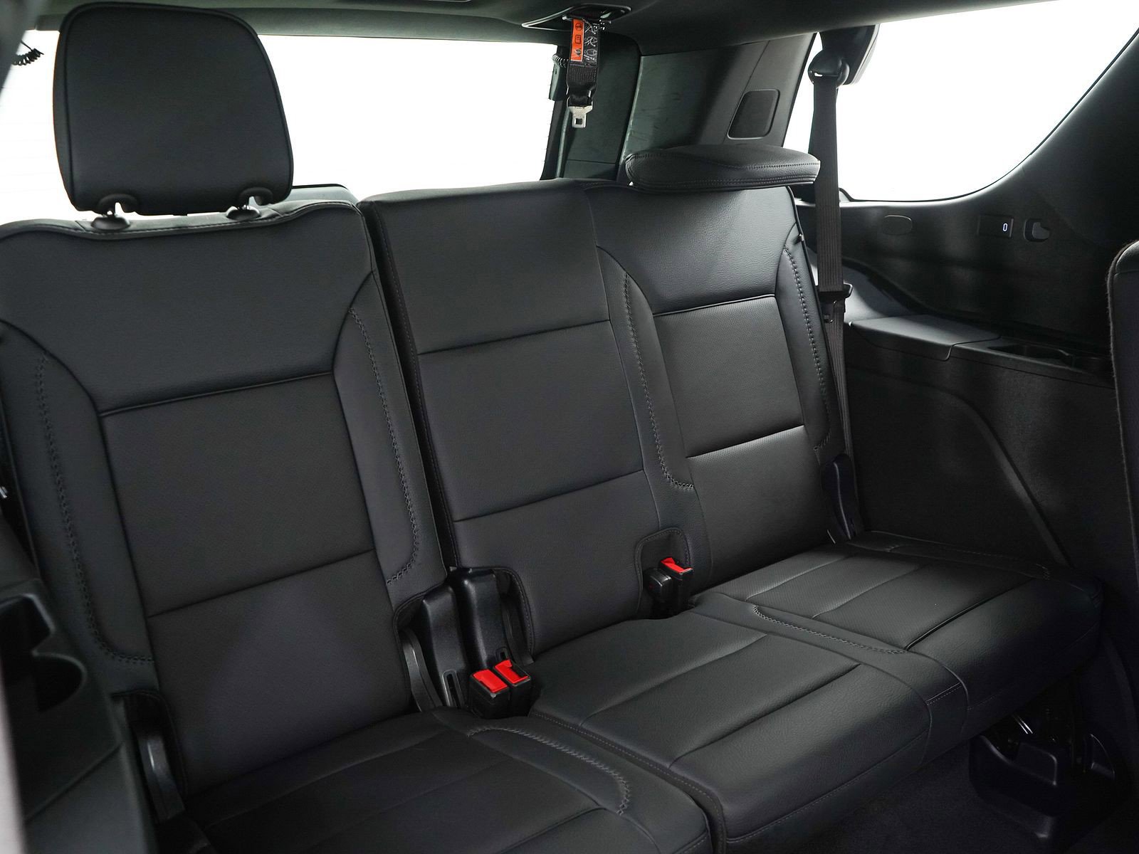 Used 2025 GMC Yukon Denali AWD/4WD image 14