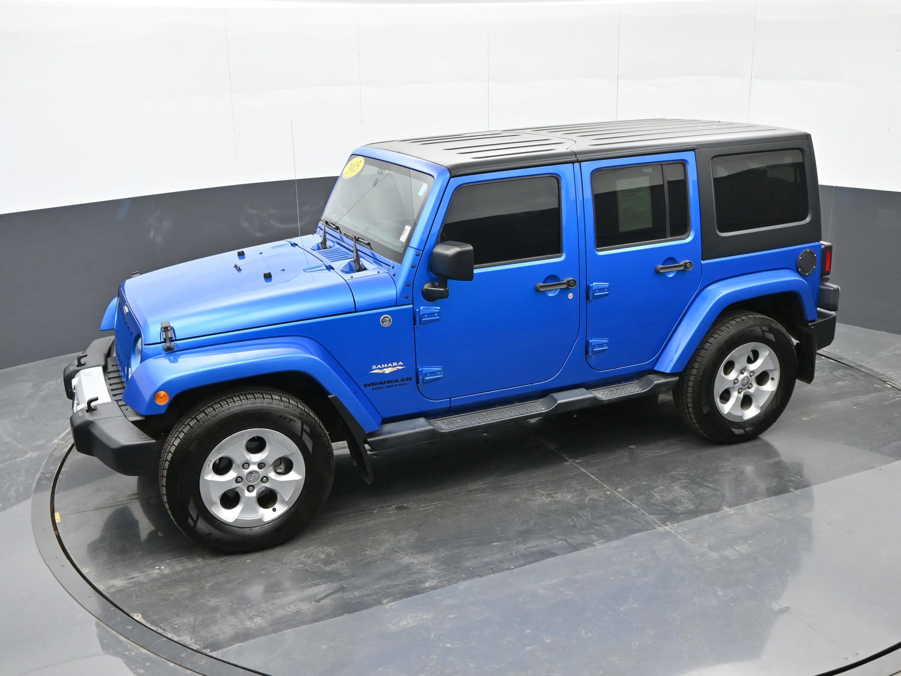 Used 2015 Jeep Wrangler Unlimited Sahara image 27