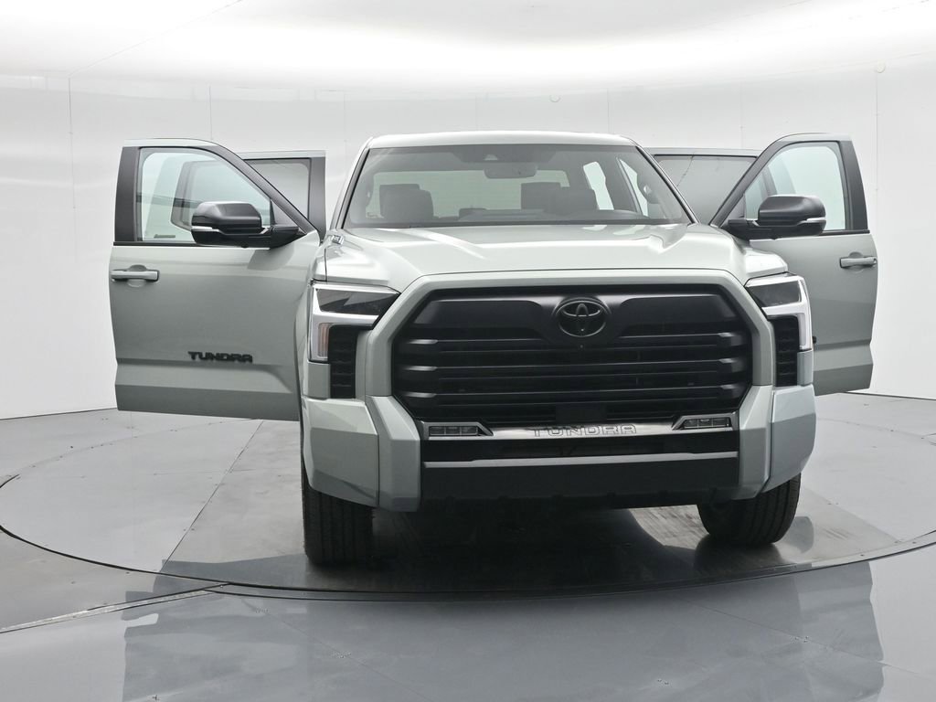 Used 2025 Toyota Tundra Limited image 37