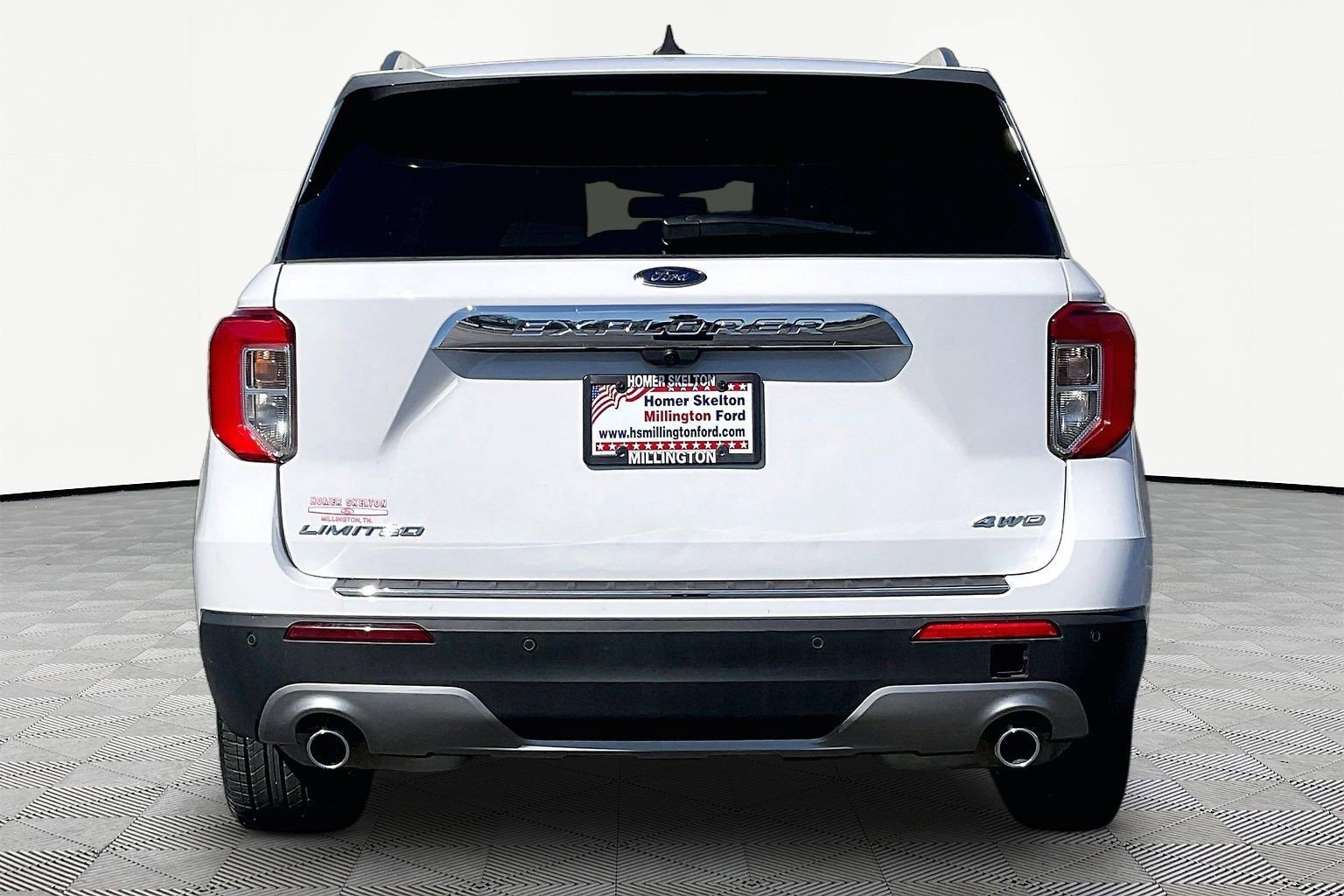 Used 2023 Ford Explorer Limited image 4