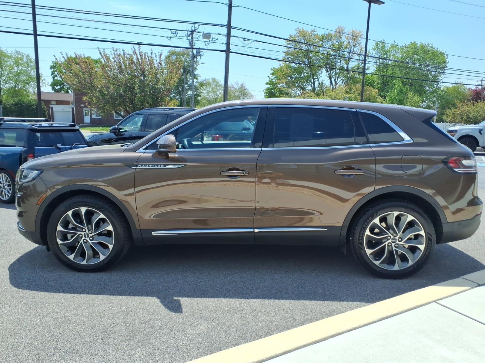 Certified 2022 Lincoln Nautilus Reserve w/ Equipment Group 201A AWD/4WD image 7