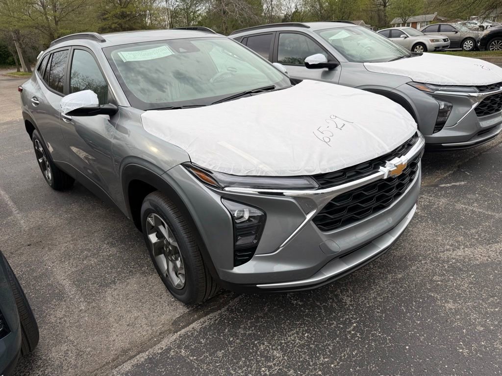 New 2026 Chevrolet Trax LT image 1