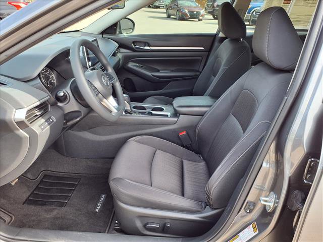 Used 2022 Nissan Altima 2.5 SV image 11