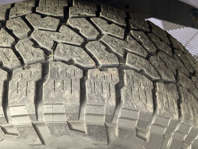 Used 2017 Toyota 4Runner SR5 Premium image 9