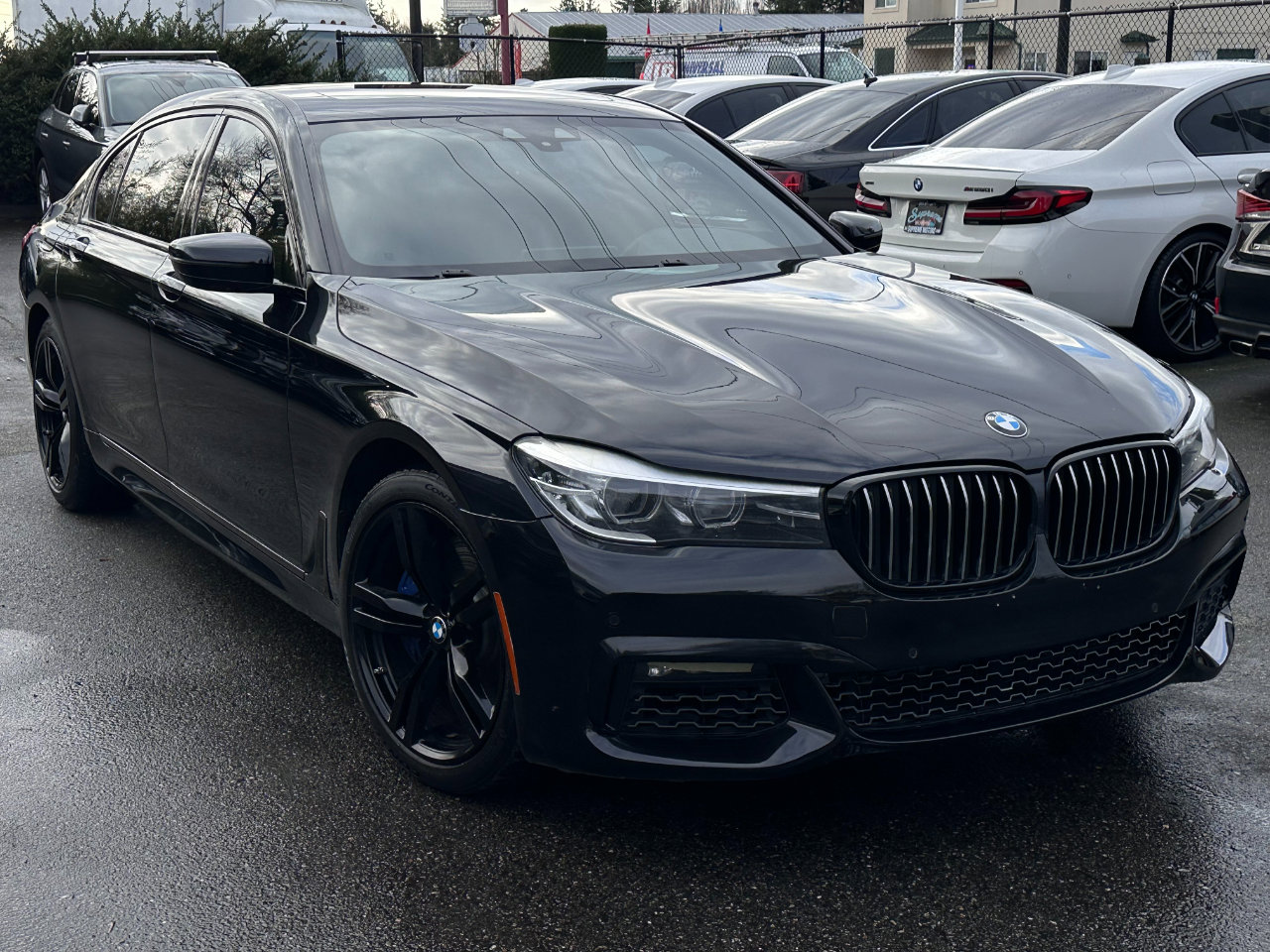 Used 2019 BMW 740i w/ M Sport Package image 25