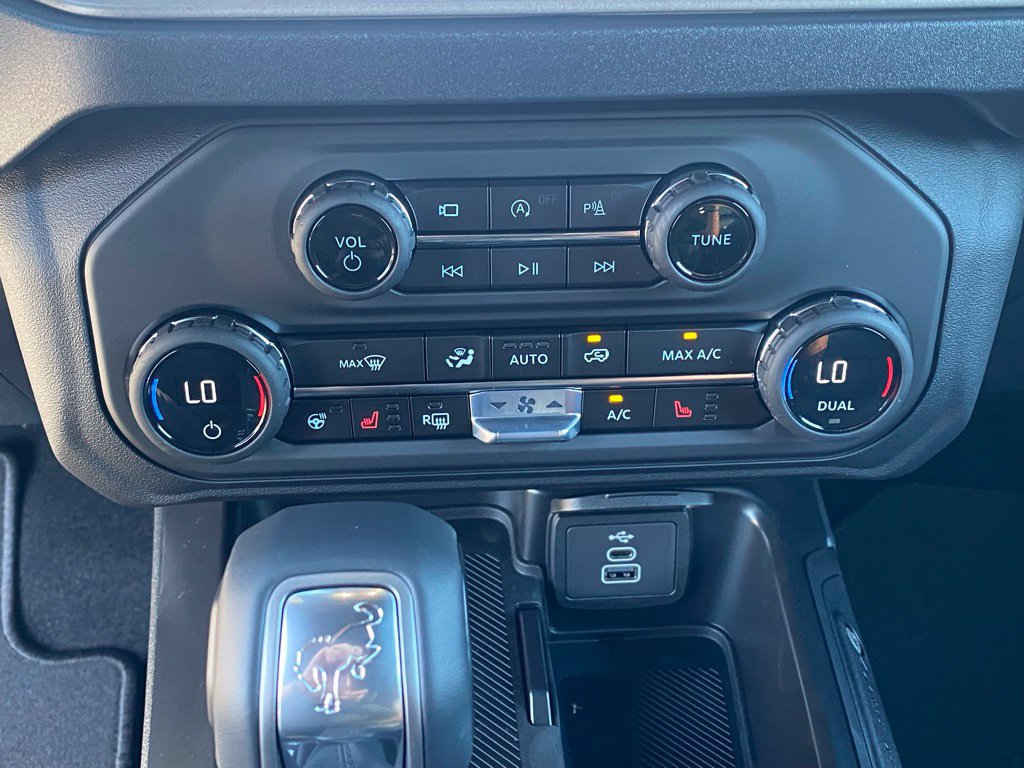 New 2026 Ford Bronco Outer Banks AWD/4WD image 18
