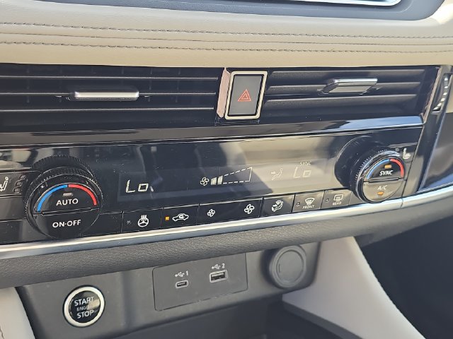 Certified 2023 Nissan Rogue SL AWD/4WD image 26