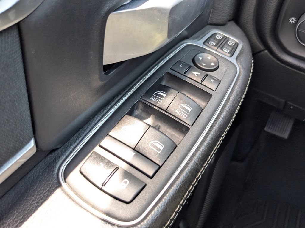 Used 2024 RAM 2500 Big Horn AWD/4WD image 28