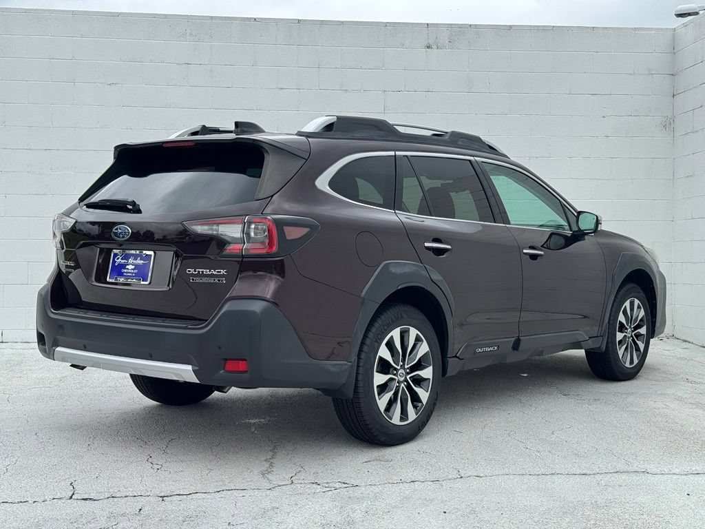 Used 2023 Subaru Outback Touring XT AWD/4WD image 14