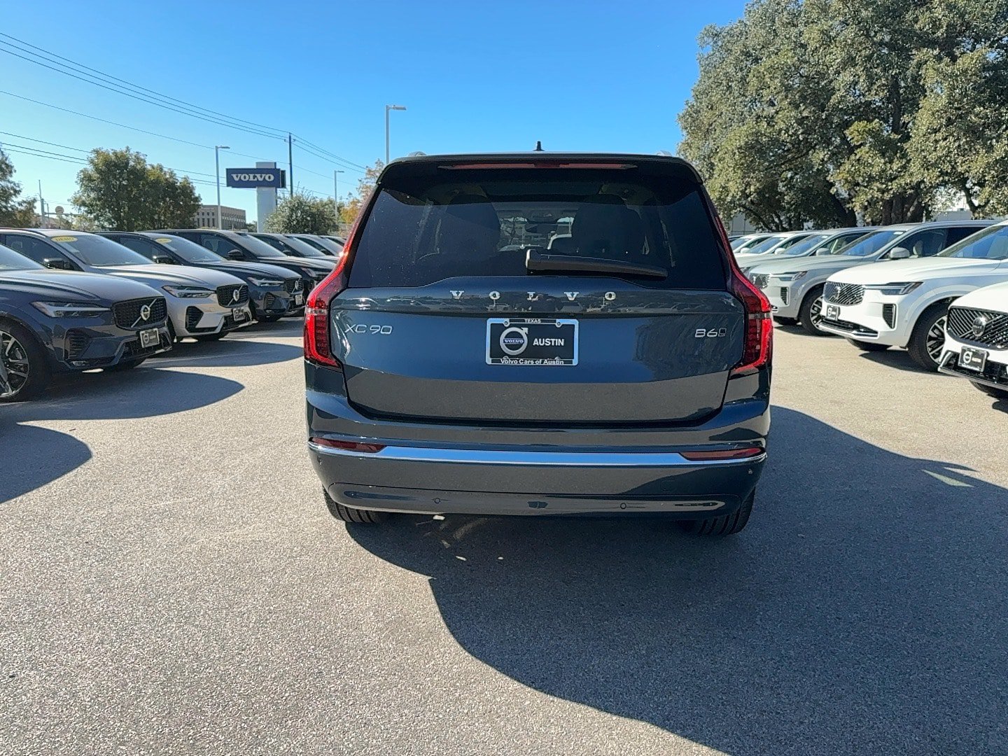 Used 2026 Volvo XC90 B6 Ultra w/ Protection Package AWD/4WD image 5
