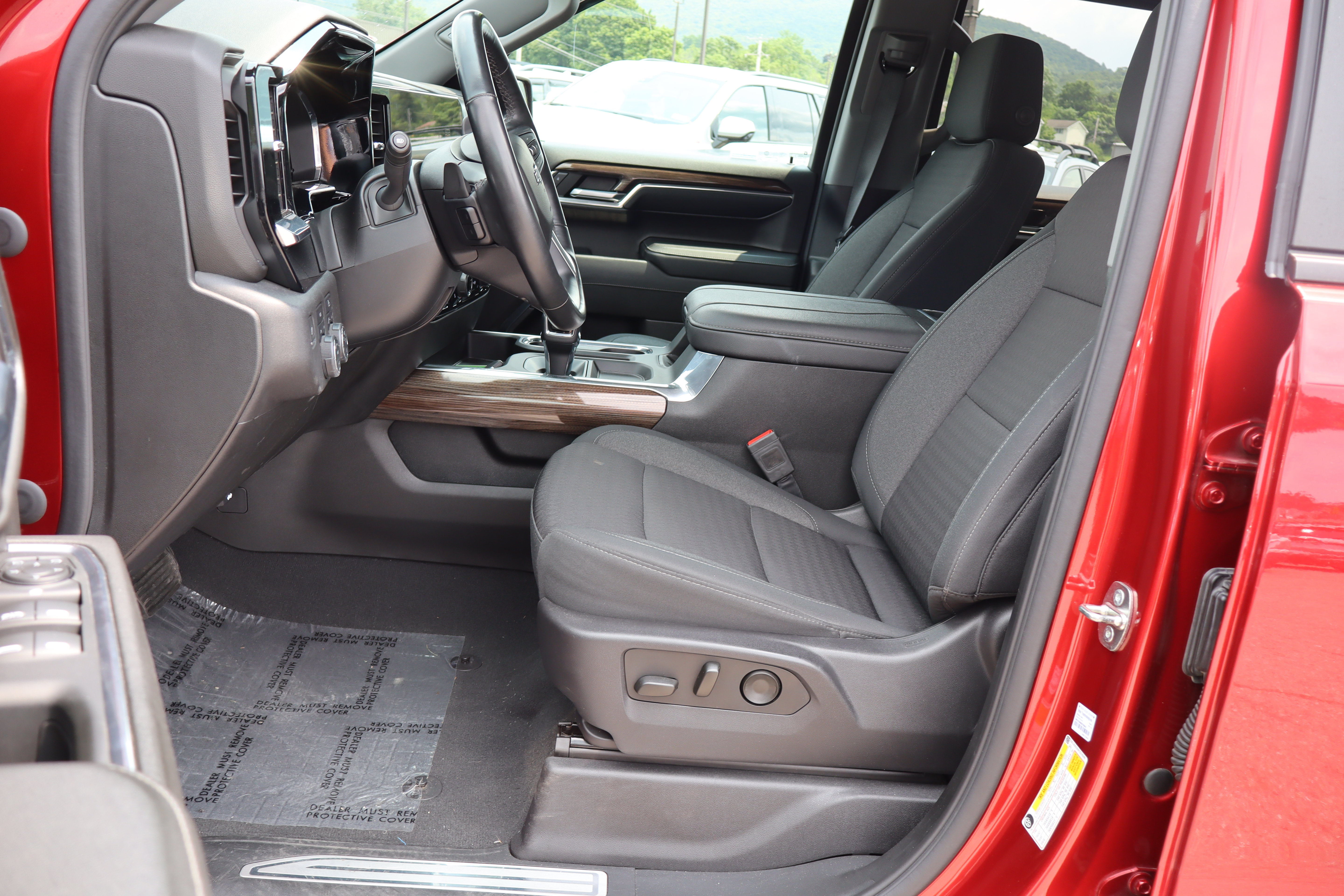 Used 2023 Chevrolet Silverado 1500 RST w/ LPO, Liner Protection Package AWD/4WD image 12
