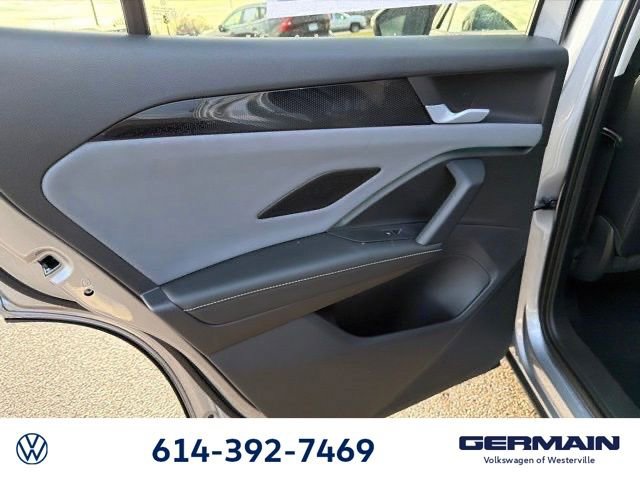 New 2026 Volkswagen Tiguan SE image 18