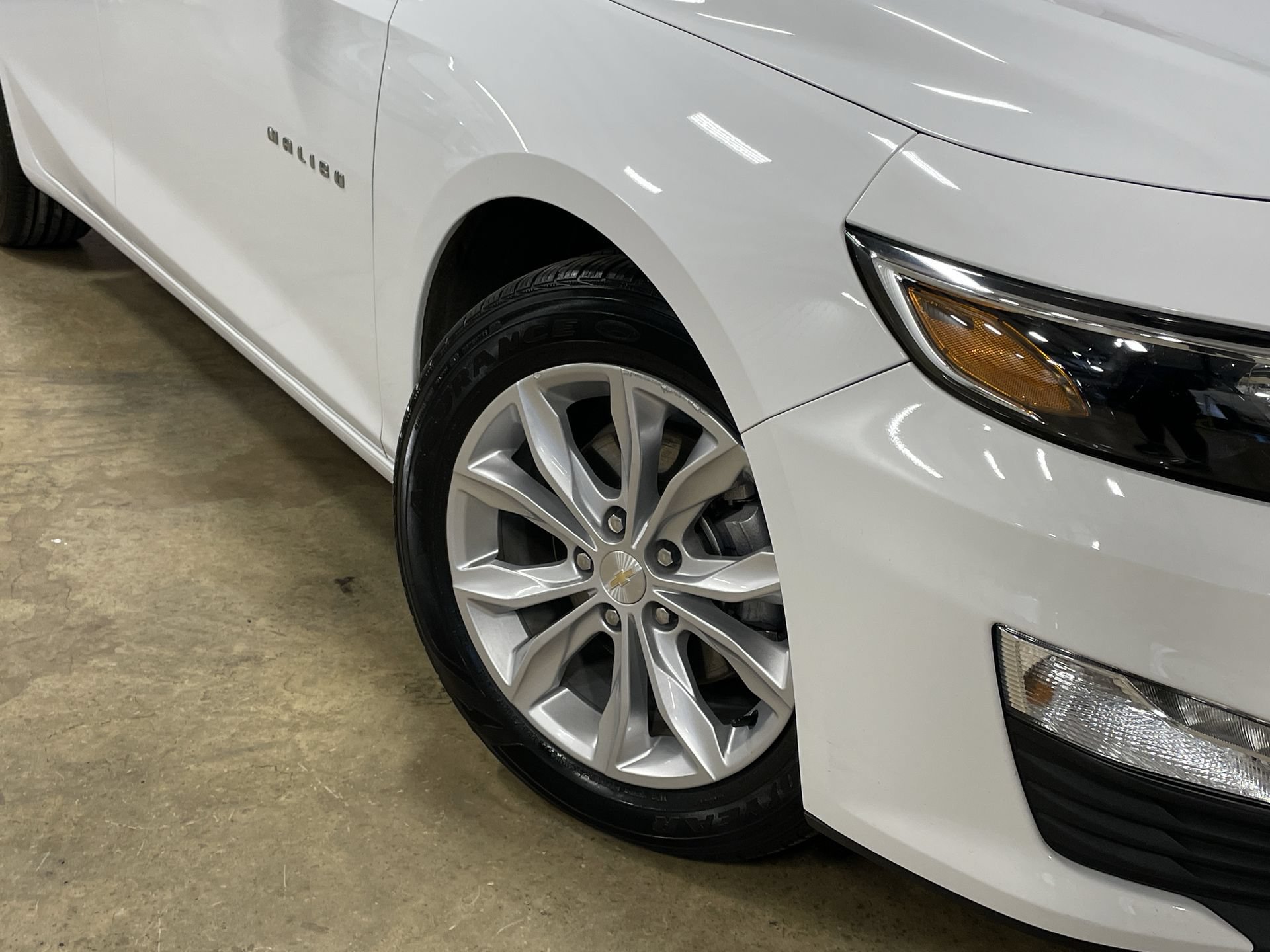 Used 2024 Chevrolet Malibu LT FWD image 11