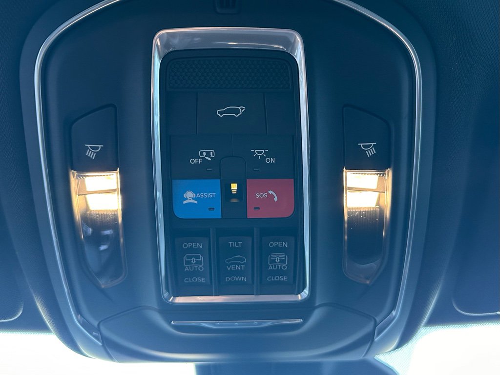 New 2025 Jeep Grand Cherokee Summit w/ Adv Protech Group IV image 15