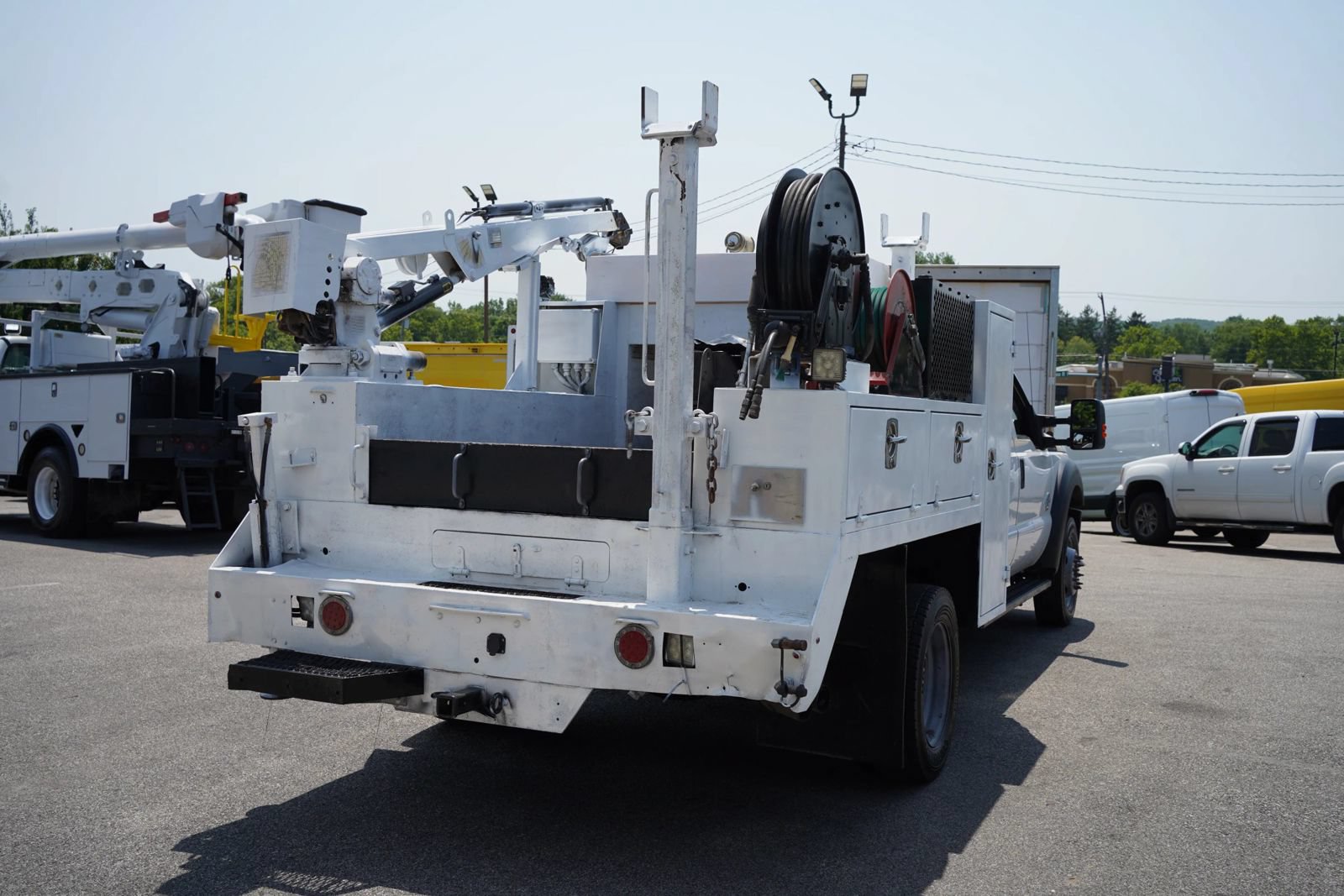Used 2015 Ford F550 4x4 Crew Cab Super Duty image 6