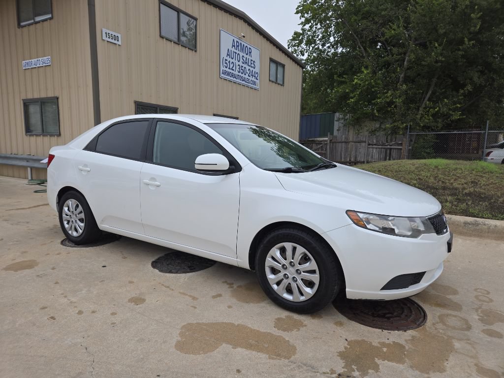 Used 2011 Kia Forte EX FWD image 1