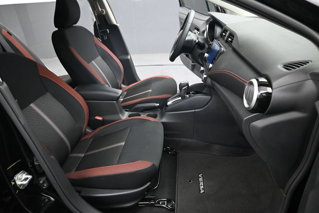 Certified 2025 Nissan Versa SR w/ Trunk Package FWD image 28