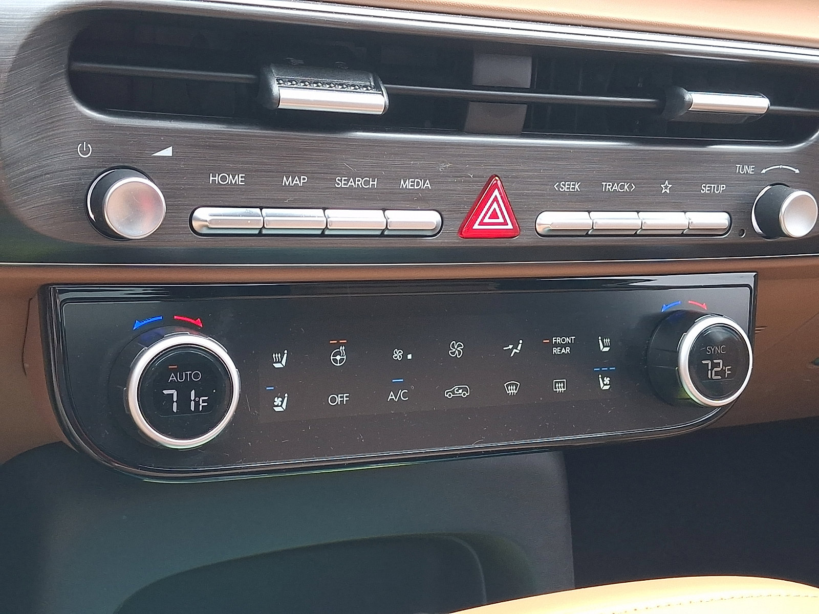 Certified 2026 Hyundai Palisade Calligraphy AWD/4WD image 12