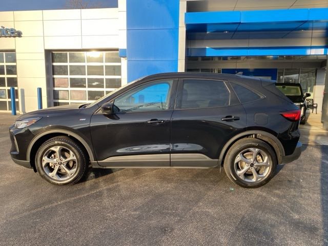 Used 2025 Ford Escape ST-Line Select image 2