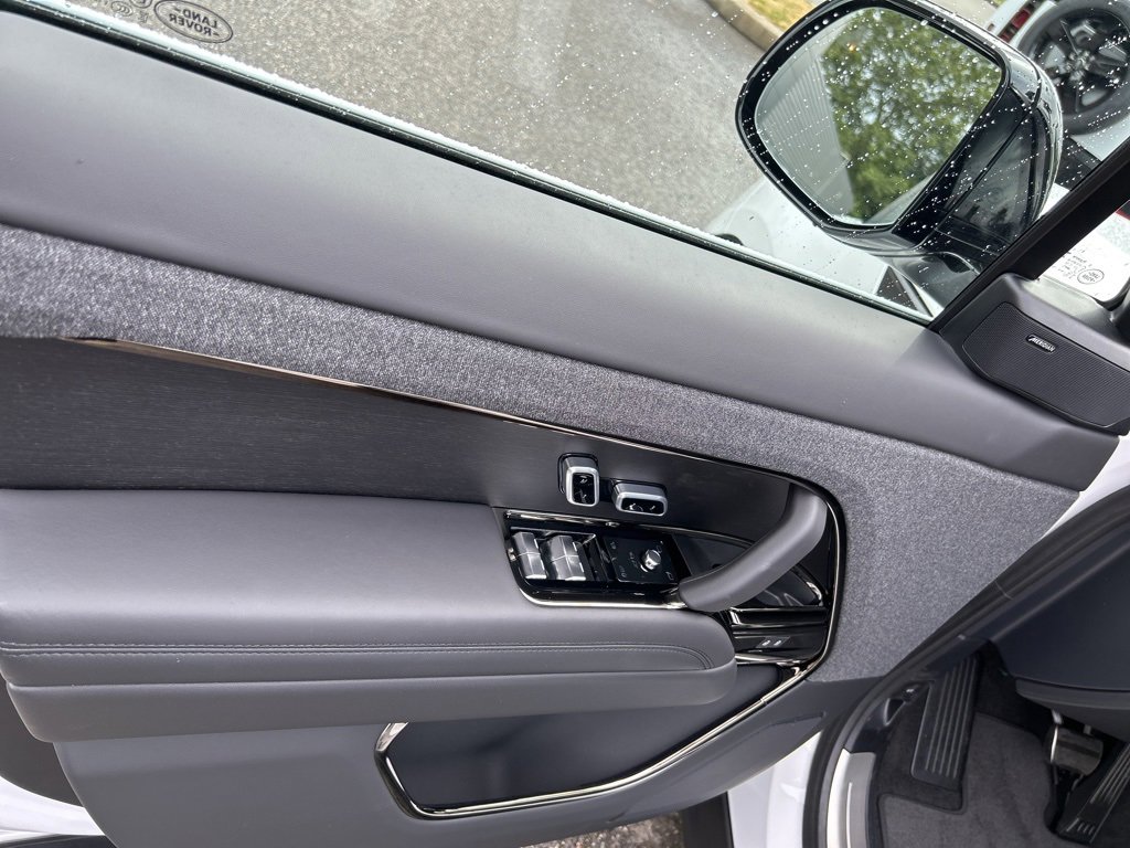 New 2025 Land Rover Range Rover Sport Dynamic SE image 11