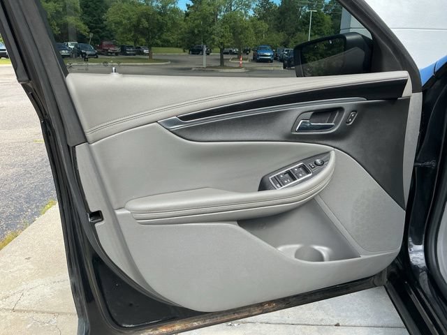 Used 2018 Chevrolet Impala LS FWD image 14