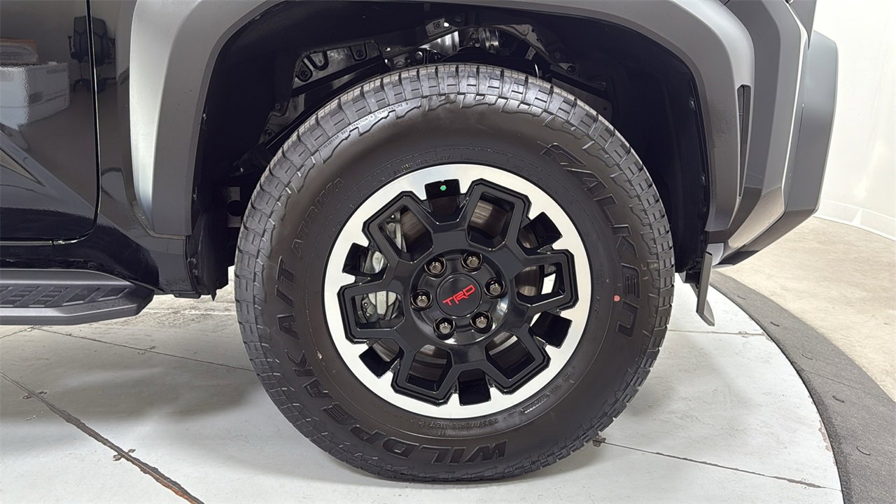 Certified 2025 Toyota 4Runner TRD Off-Road Premium image 21