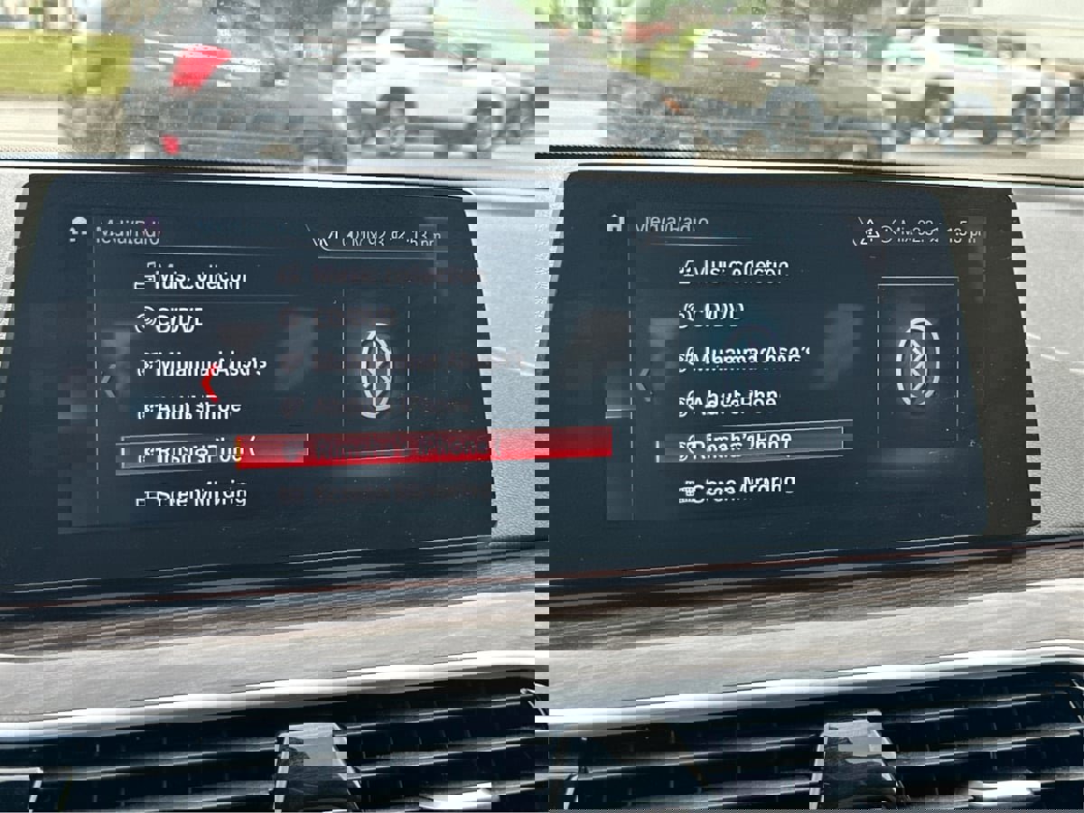 Used 2018 BMW 530i xDrive image 41