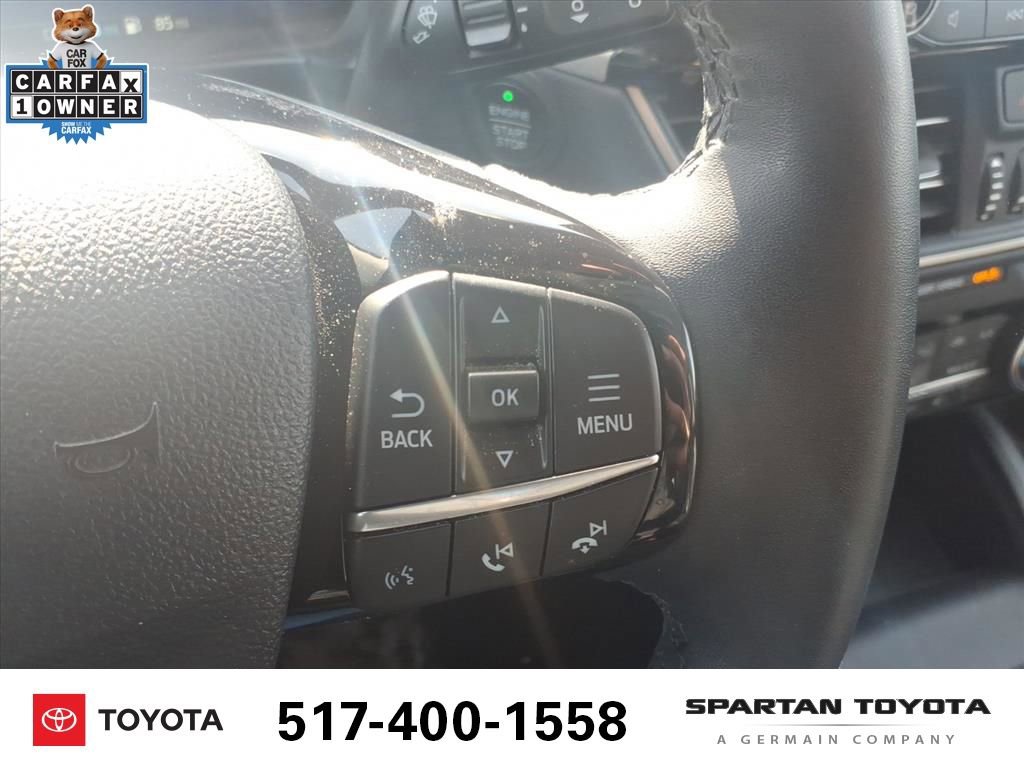 Used 2022 Ford Escape SEL w/ Technology Package image 17