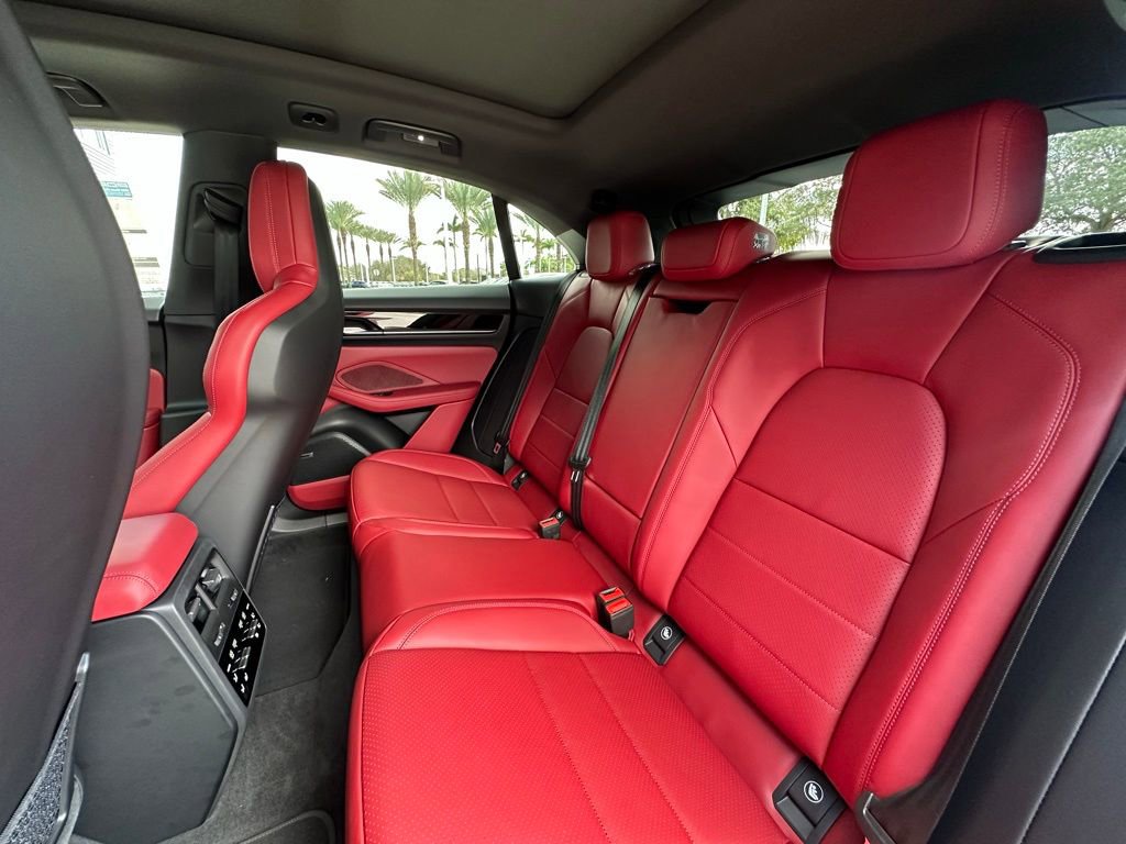 Used 2026 Porsche Macan 4S Electric image 38