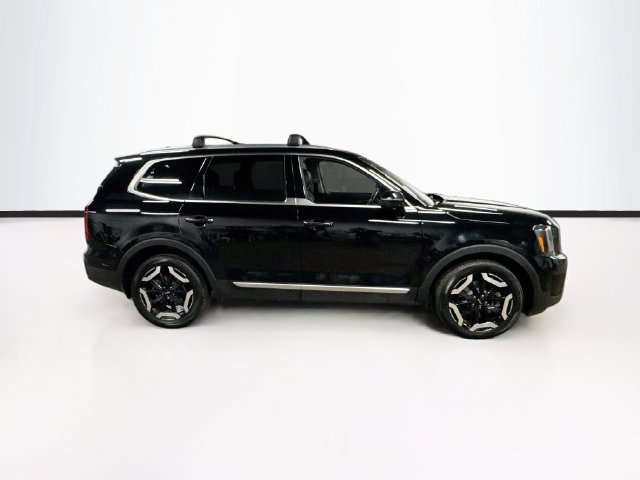Certified 2024 Kia Telluride S w/ S Sunroof Package AWD/4WD image 8