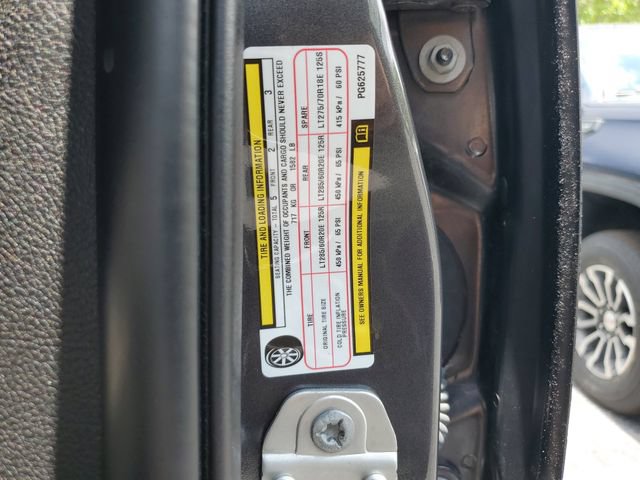 Used 2023 RAM 2500 Limited AWD/4WD image 32