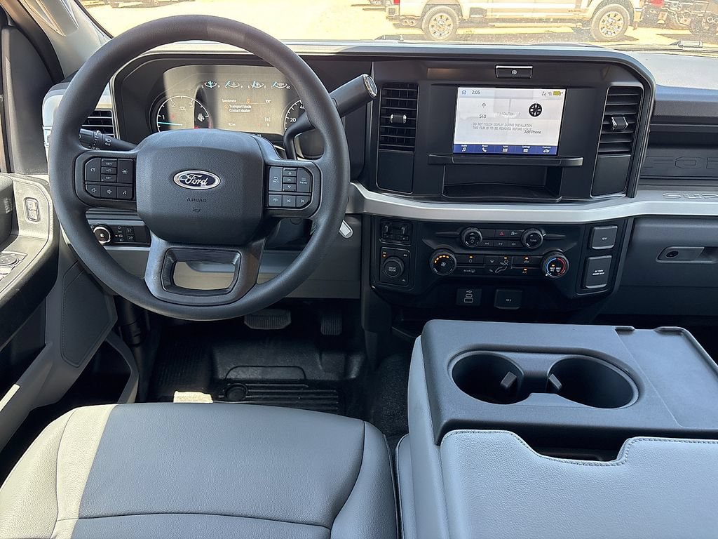 New 2026 Ford F550 4x4 Crew Cab Super Duty image 17