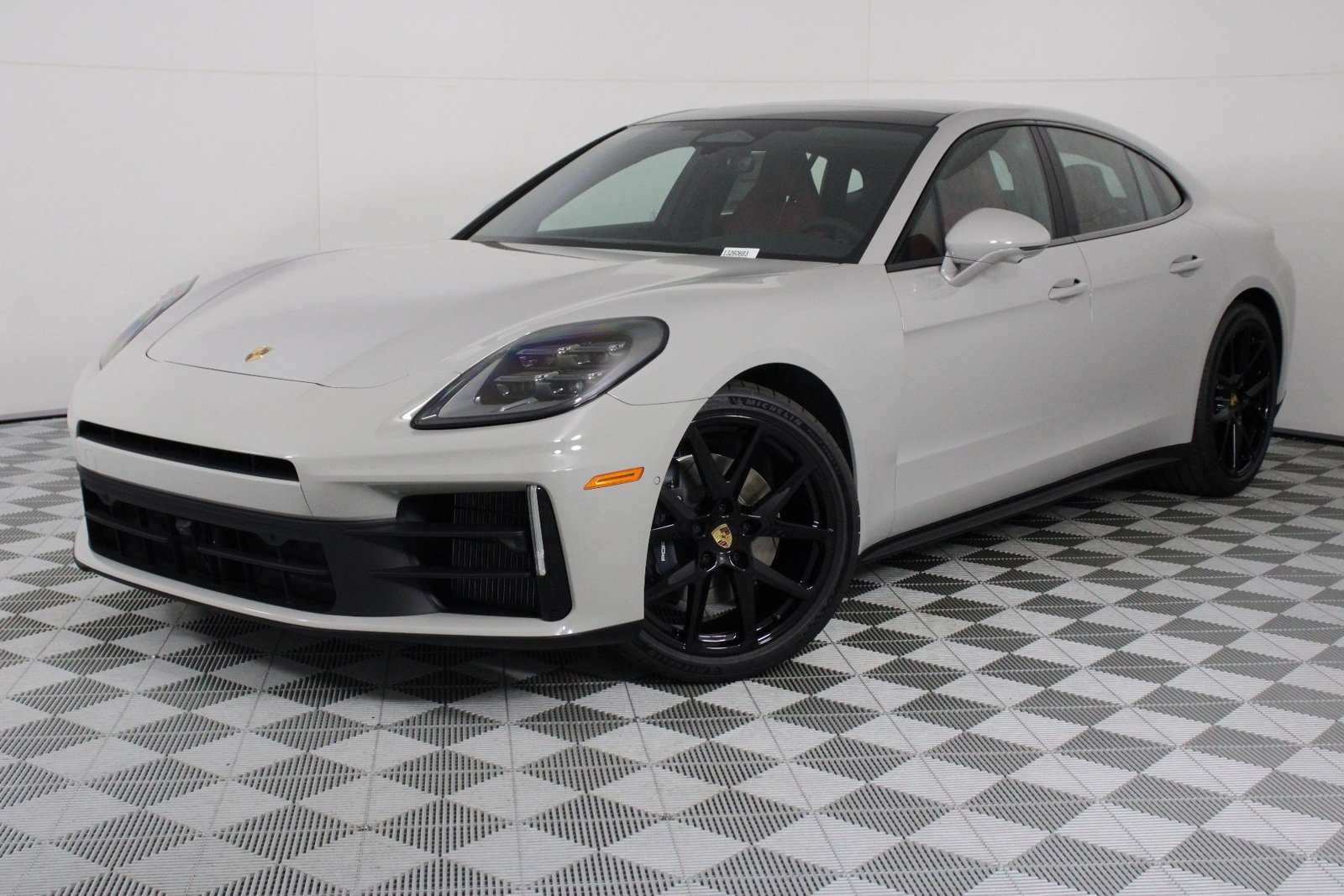 New 2026 Porsche Panamera RWD image 1