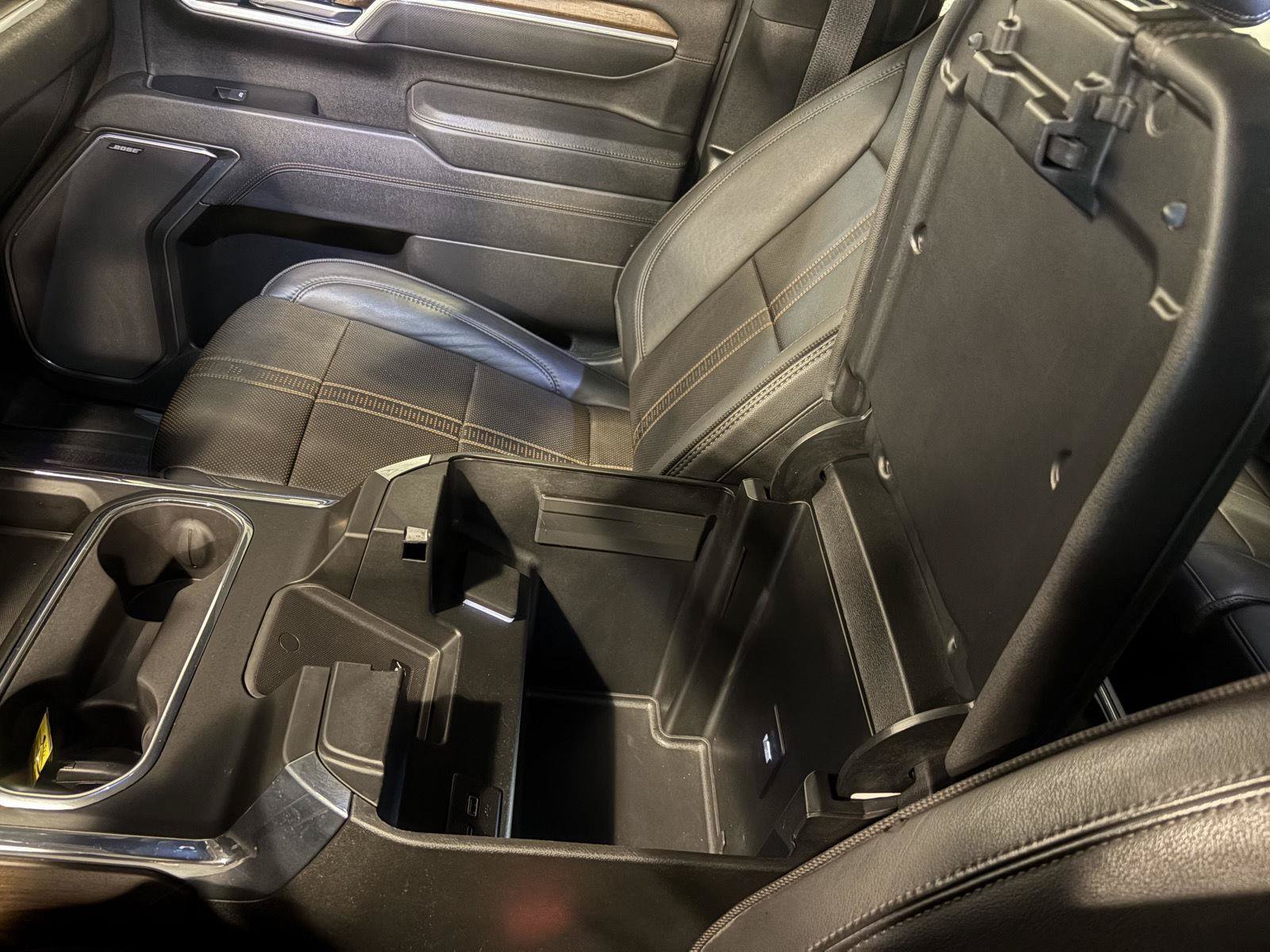 Used 2025 Chevrolet Silverado 2500 High Country w/ High Country Premium Package AWD/4WD image 30