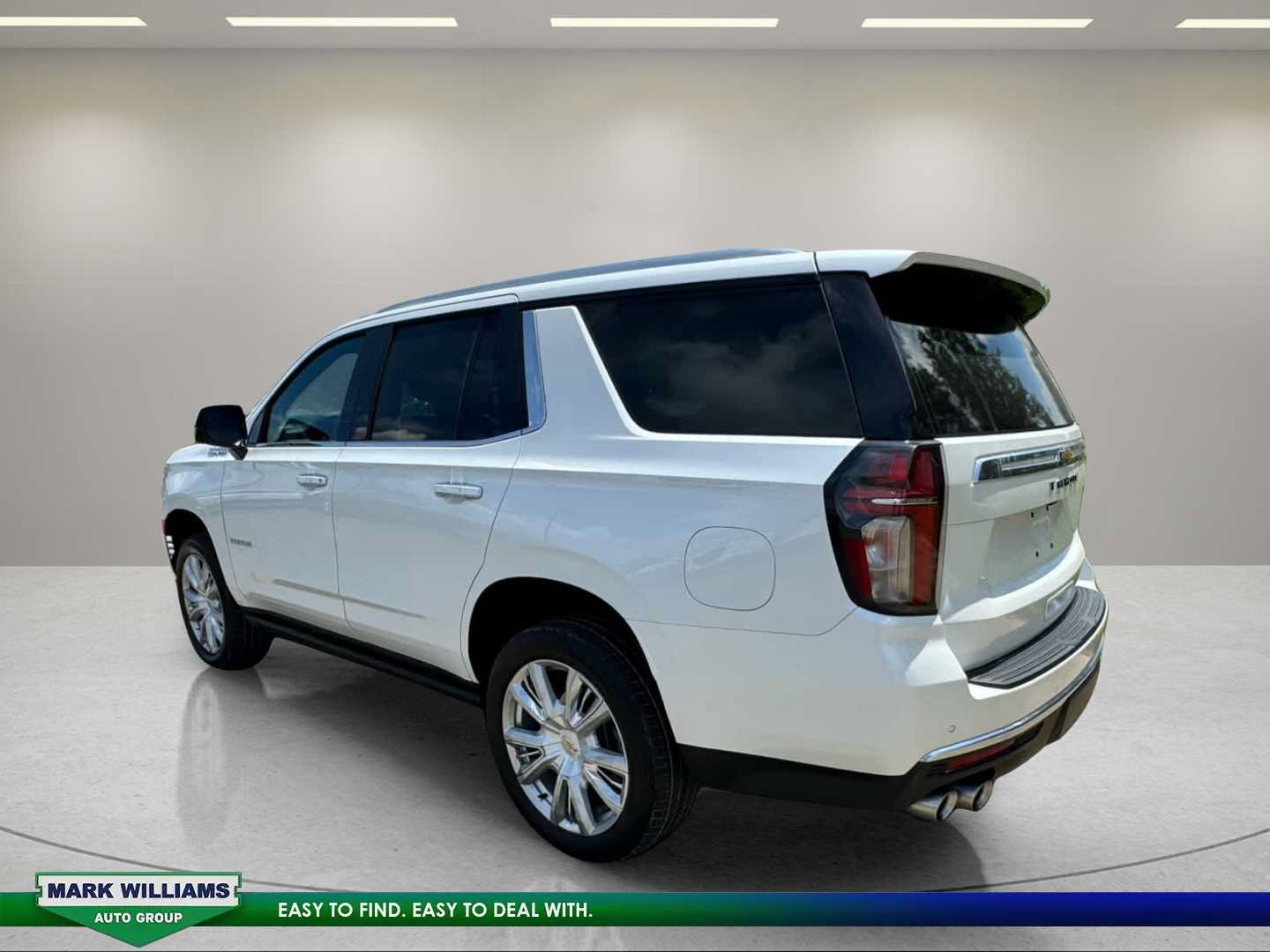 Used 2024 Chevrolet Tahoe High Country AWD/4WD image 4