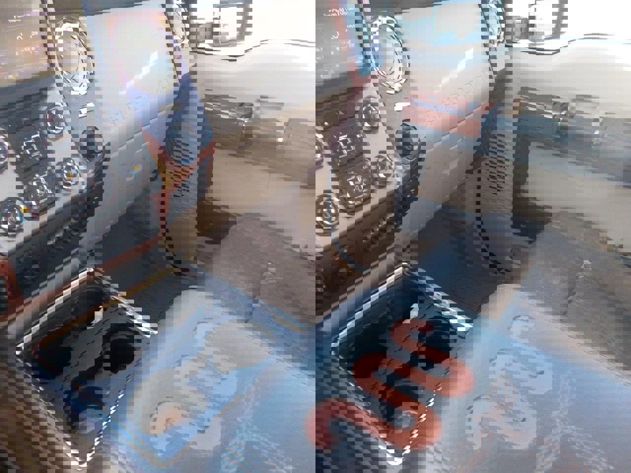 Used 2016 Ford F250 King Ranch w/ King Ranch w/Chrome Package image 18