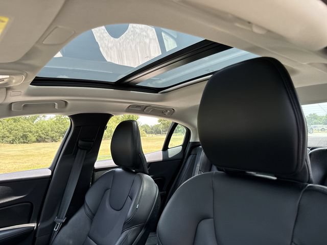 Used 2024 Volvo S60 B5 Core FWD image 22
