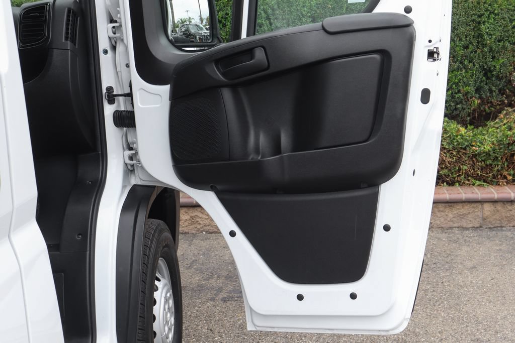 Used 2025 RAM ProMaster 2500 w/ U-Haul Equipment Group FWD image 42