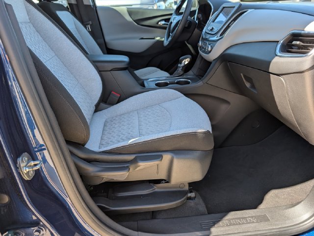 Used 2022 Chevrolet Equinox LS FWD image 41