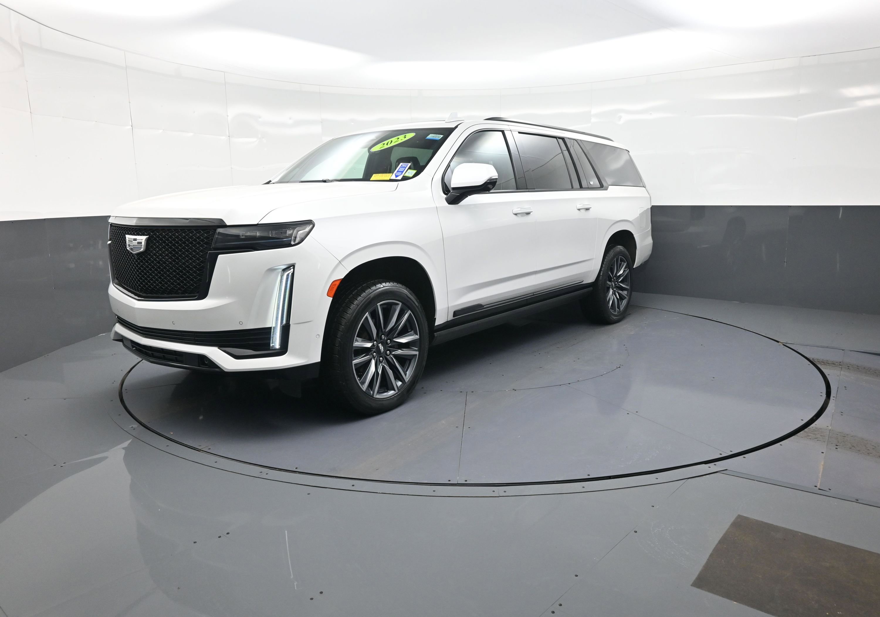 Used 2023 Cadillac Escalade ESV Sport Platinum image 7