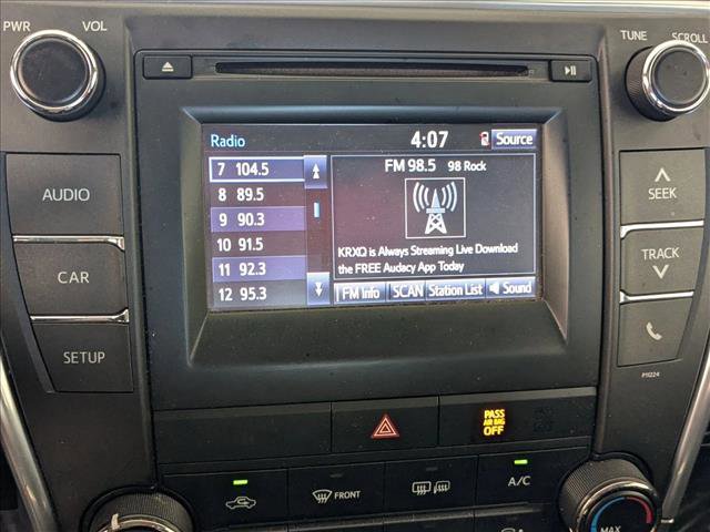 Used 2016 Toyota Camry SE image 13