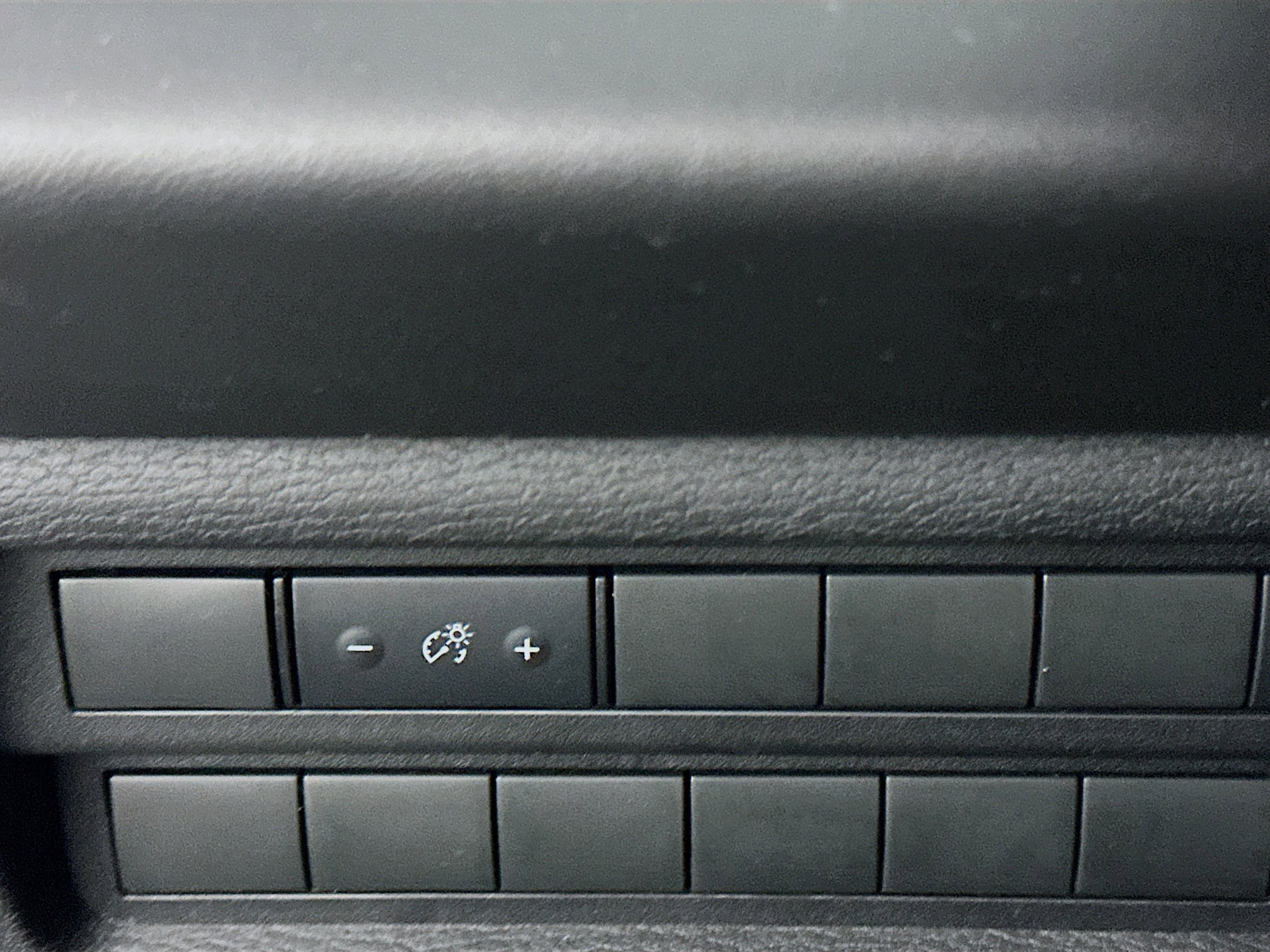 Used 2024 Mitsubishi Outlander SE image 17