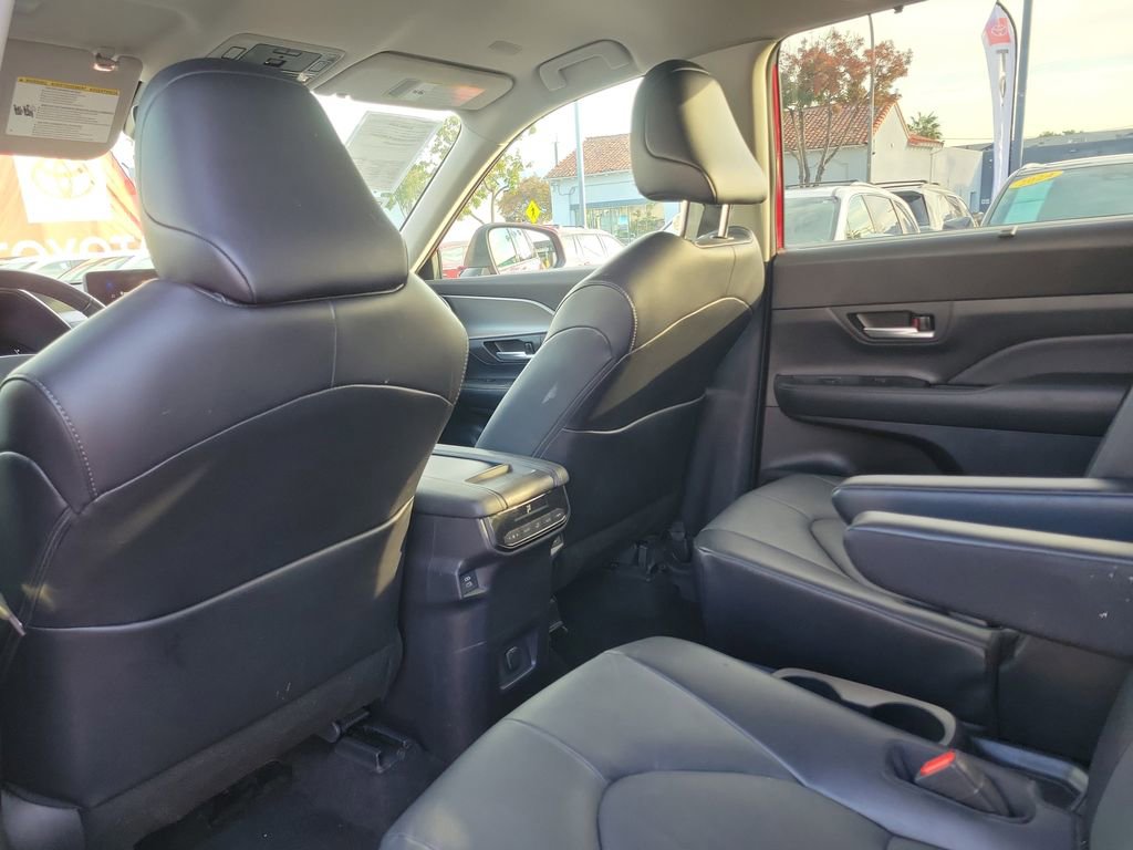 Used 2024 Toyota Grand Highlander XLE image 14