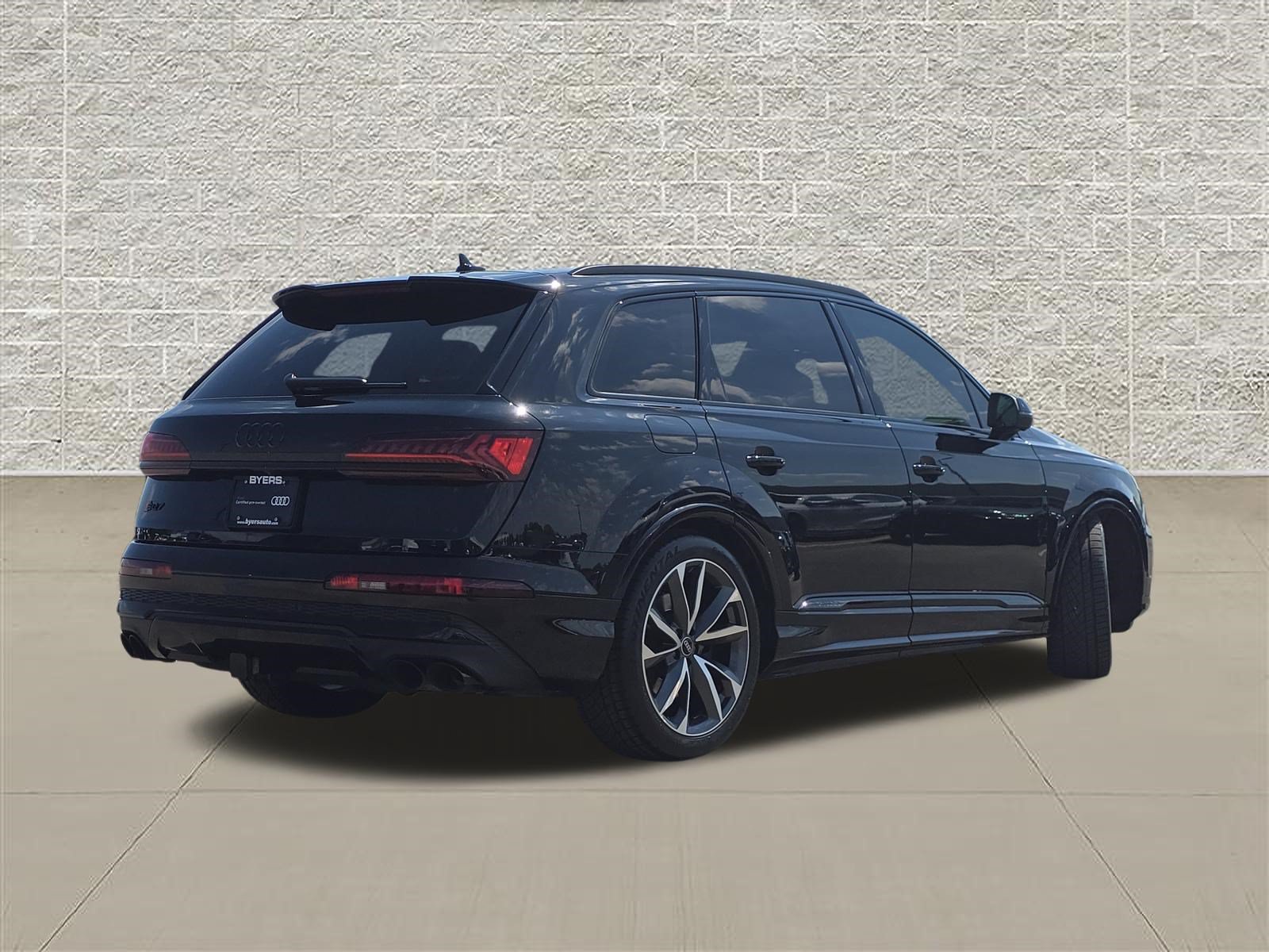 Certified 2023 Audi SQ7 Premium Plus w/ Executive Package AWD/4WD image 7
