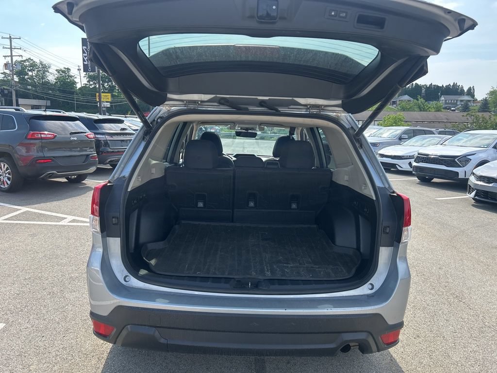 Used 2021 Subaru Forester Premium AWD/4WD image 9